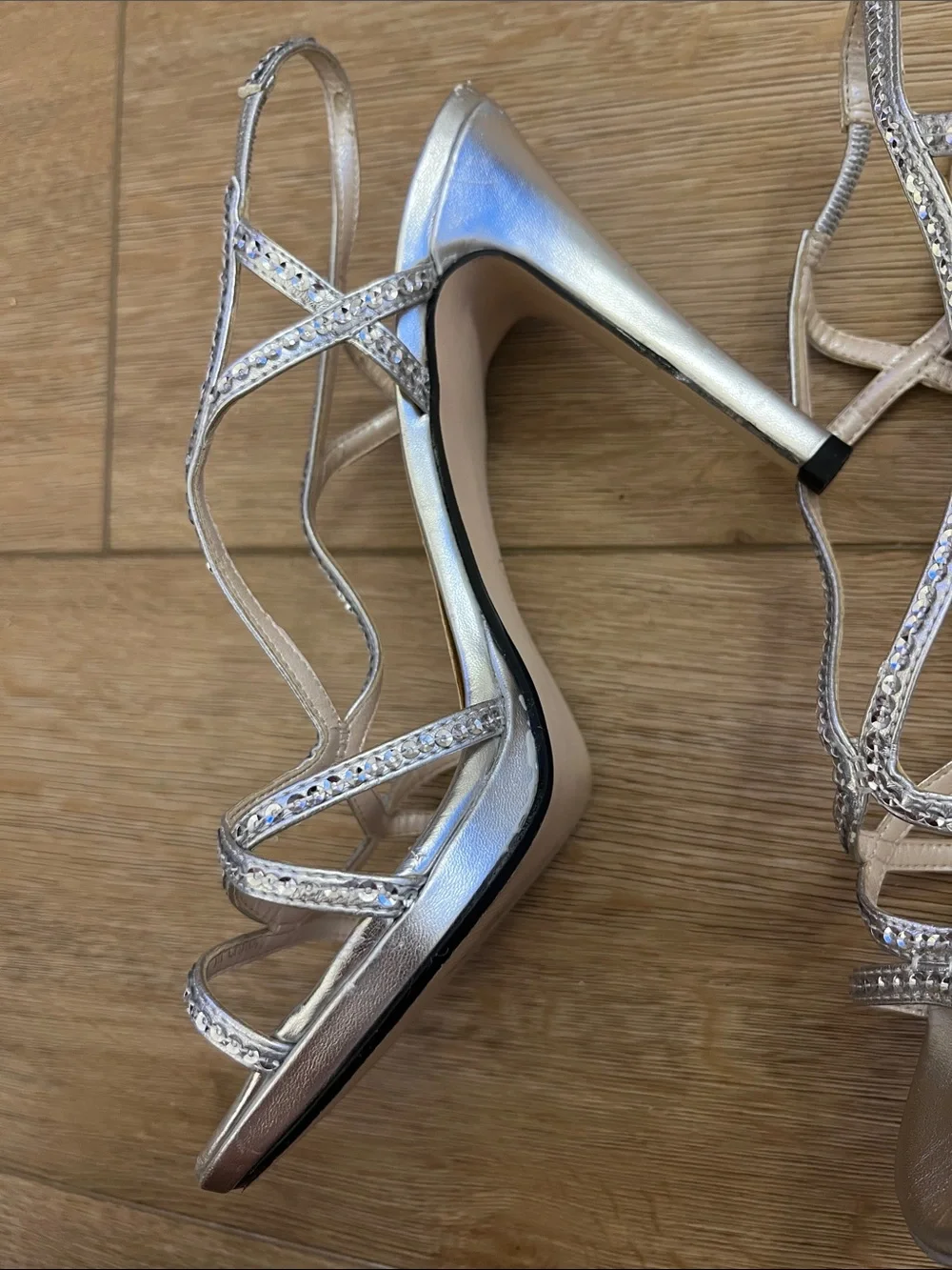 Caparros Silver Metallic Stiletto Slingback Heels Sequin Strap 7